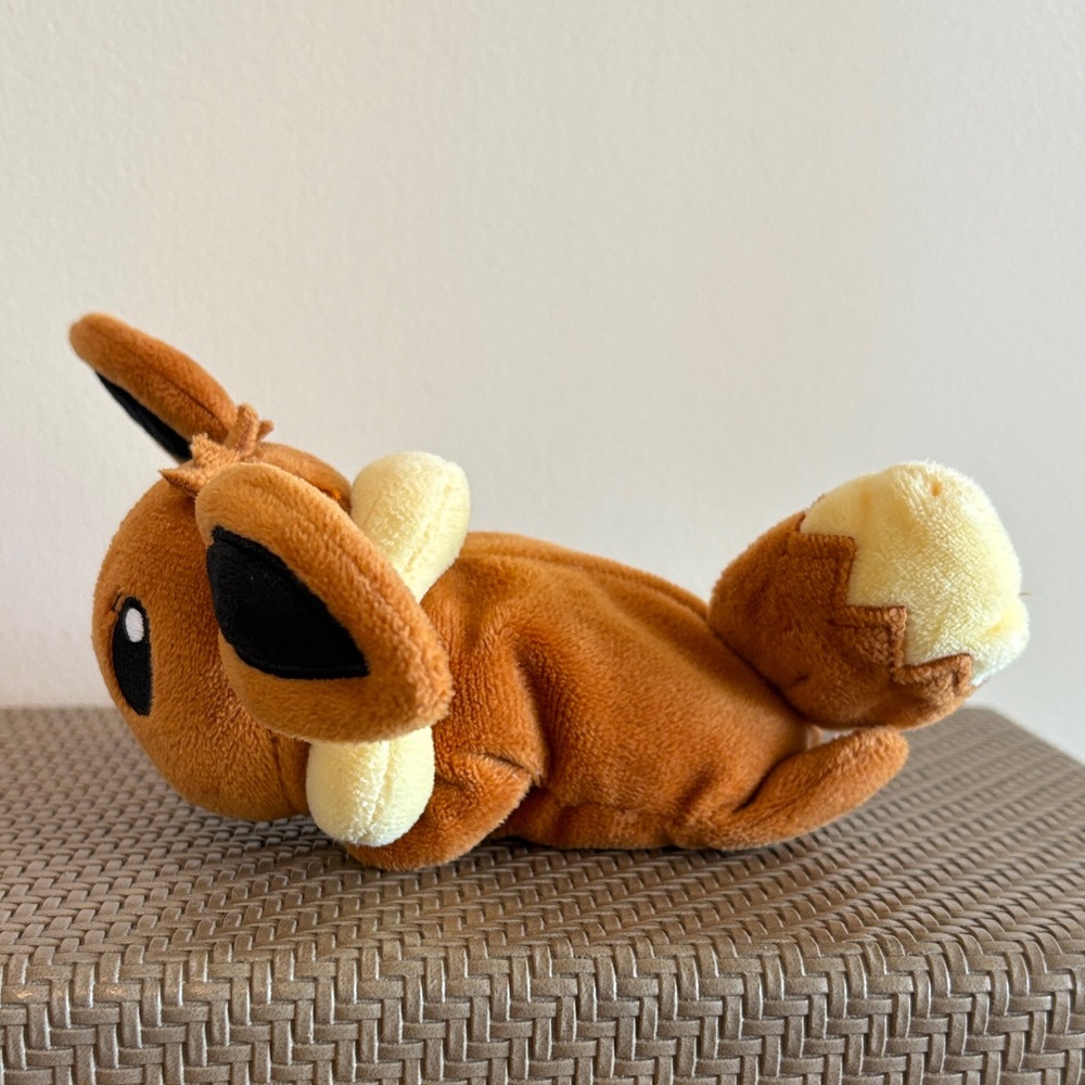 4-Pc Pokemon Eevee Plush Toys and Nanoblock Set - Picture 8 of 14